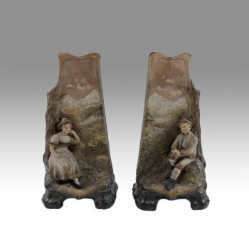 Secesní vázy s figurami dětí, Johann Maresch, ca 1900 