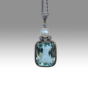 Art Deco náhrdelník s akvamarínem 7 ct, perlou a diamanty 