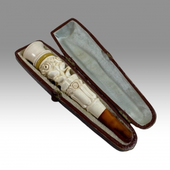 Kuřácka špička z meerschaumu (pěnovce), etue 