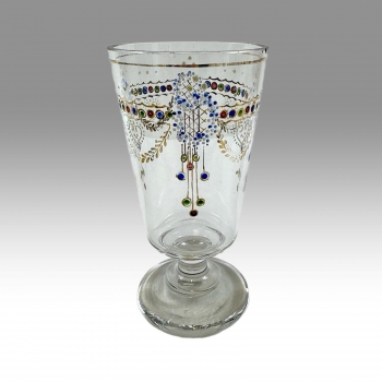 Sklenice v secesním stylu s malovaným dekorem 