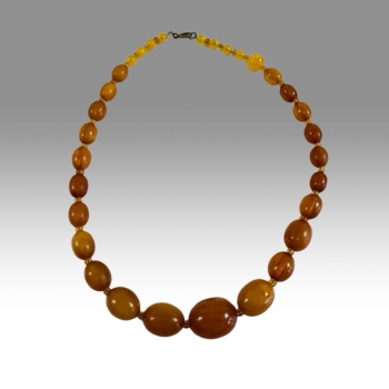 Náhrdelník s přírodními jantary 