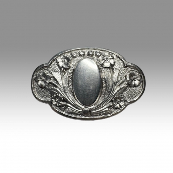 Stříbrná brož, secese, florální motiv 