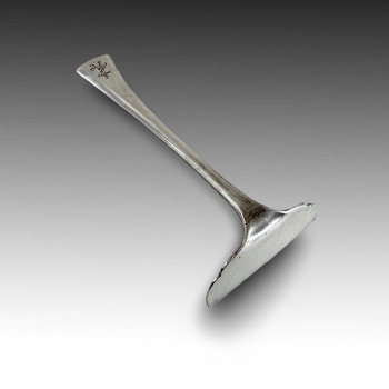 Dětská stříbrná postrkávačka na jídlo 800/1000 - 22,4 g 