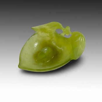 Jadeitová dekorační mistička s motivem listů 