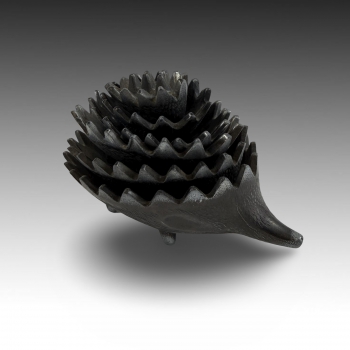 Kovový skládací popelník ježek 