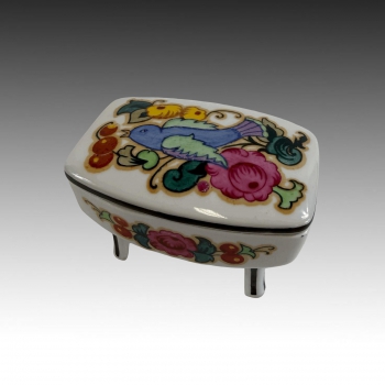 Telč - Porcelánová dozička na nožičkách 